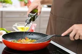 How to Choose the Right Cooking Oil for Deep Frying, Stir-Frying & Baking?